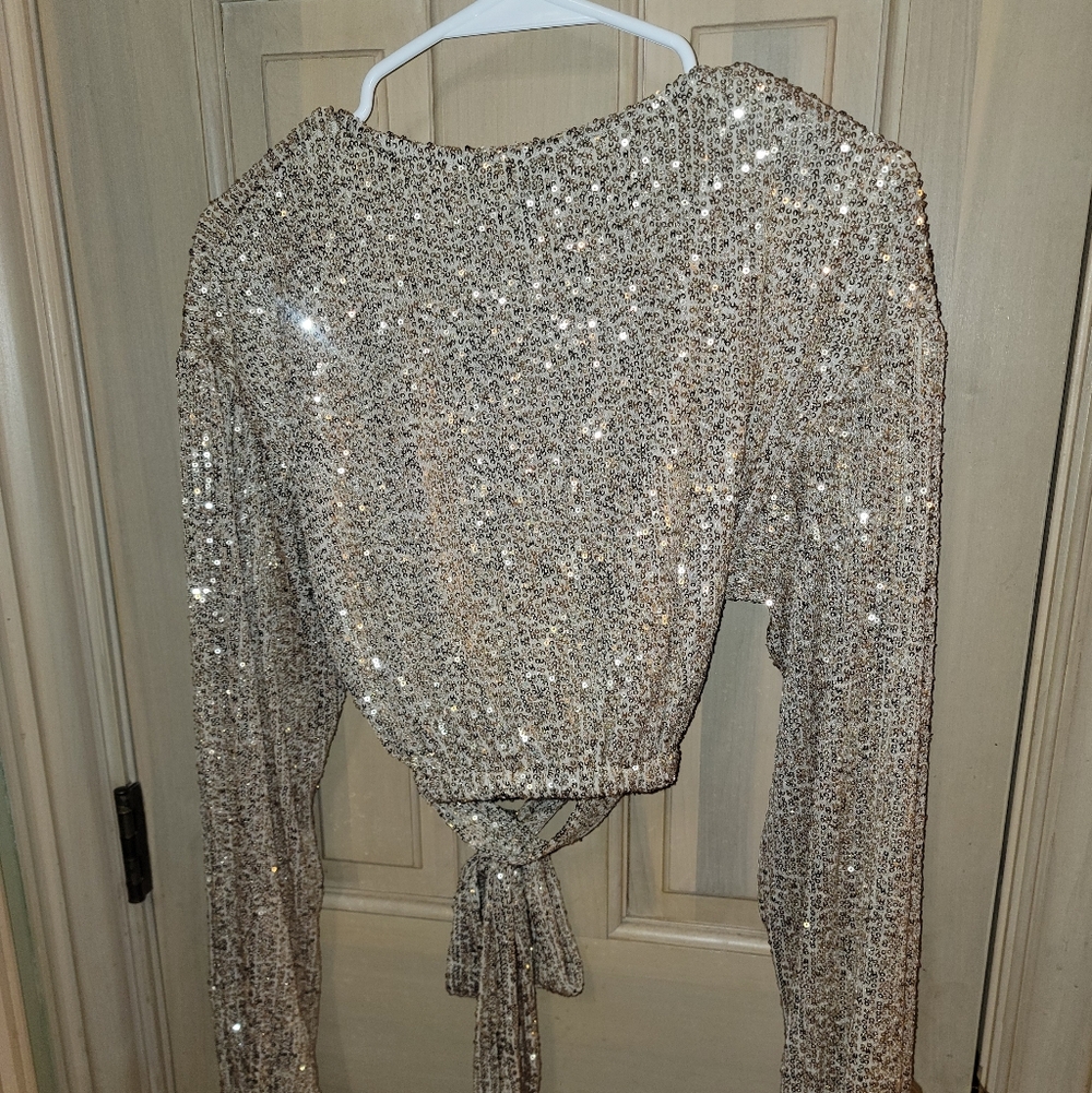 NWT Princess Poly Champagne Color Sz 0 Shrug Cropped Shirt Beaded - Picture 3 of 7